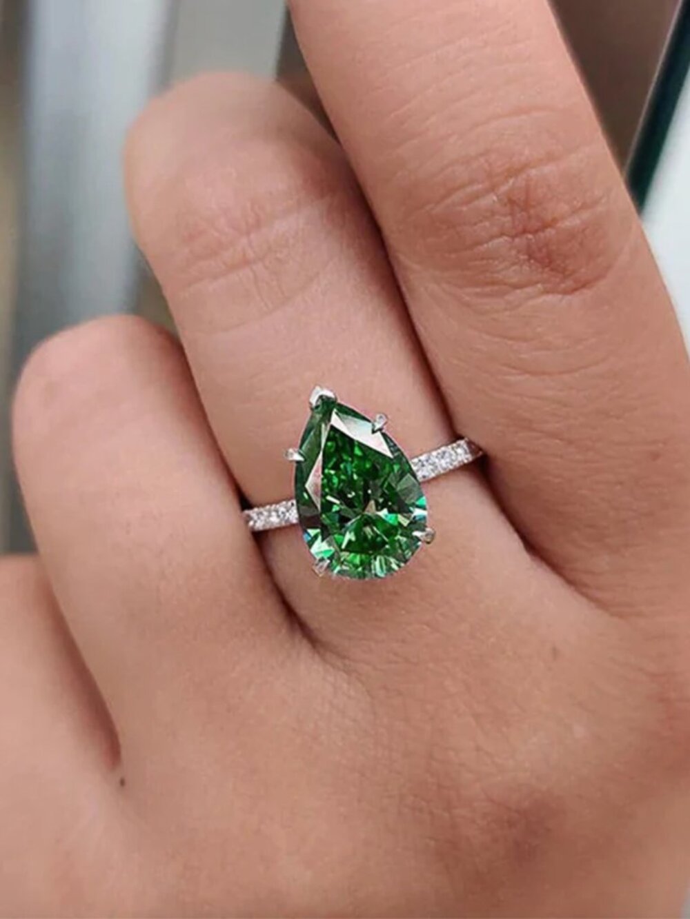 NEW 14k White Gold Emerald Green Pear Cut Diamond Ring Teardrop Ring Green Stone